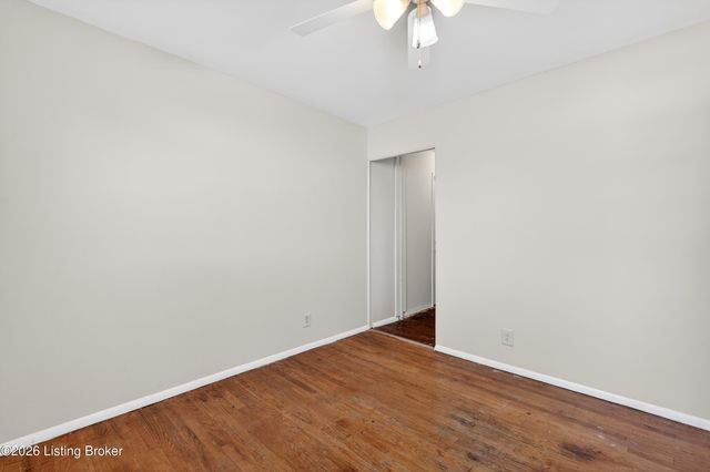 149 N Circlecrest Dr, Louisville, KY 40229