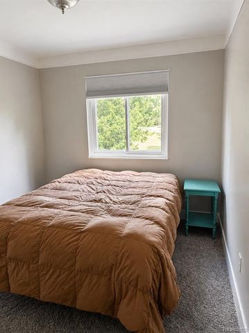 977 Mary Drive, Lapeer, MI 48446
