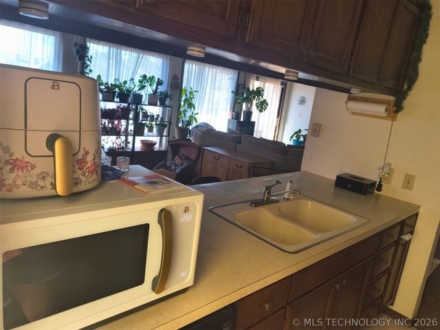 2855 E 90th Street 28, Tulsa, OK 74137