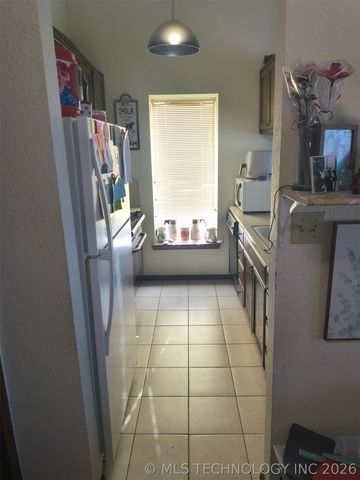 2855 E 90th Street 28, Tulsa, OK 74137