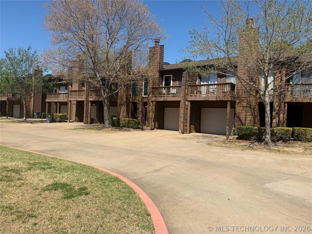 2855 E 90th Street 28, Tulsa, OK 74137