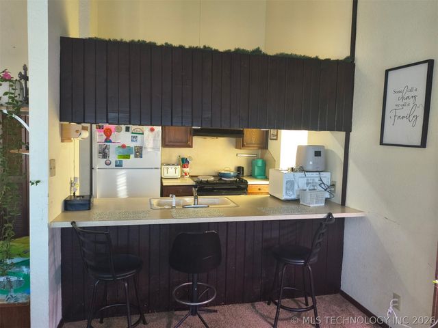 2855 E 90th Street 28, Tulsa, OK 74137