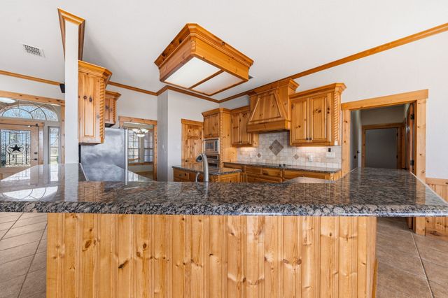 150 Eubanks Road, Maypearl, TX 76064