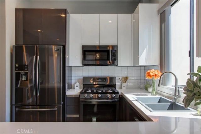 330 Salem 204, Glendale, CA 91203