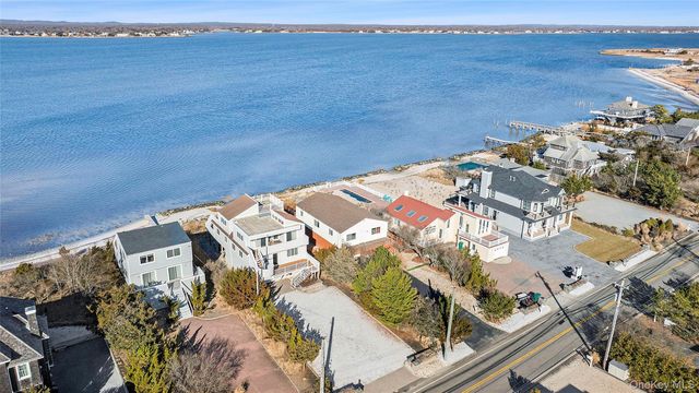 626 Dune Road, Westhampton, NY 11978