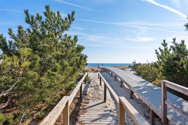 626 Dune Road, Westhampton, NY 11978