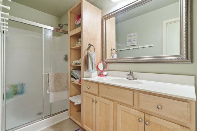 220 Bittersweet Circle, Kimberling City, MO 65686