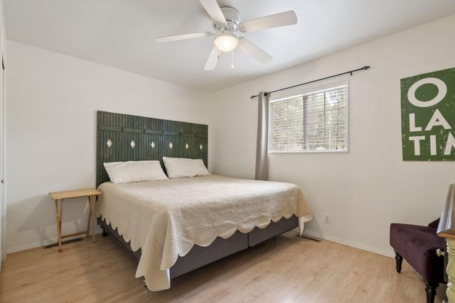 220 Bittersweet Circle, Kimberling City, MO 65686