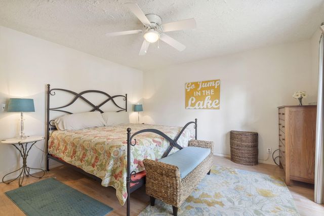 220 Bittersweet Circle, Kimberling City, MO 65686