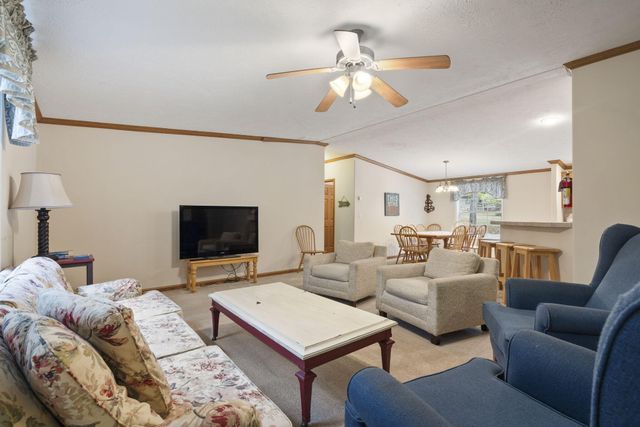 220 Bittersweet Circle, Kimberling City, MO 65686