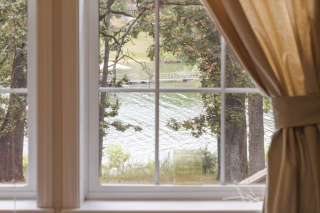 220 Bittersweet Circle, Kimberling City, MO 65686