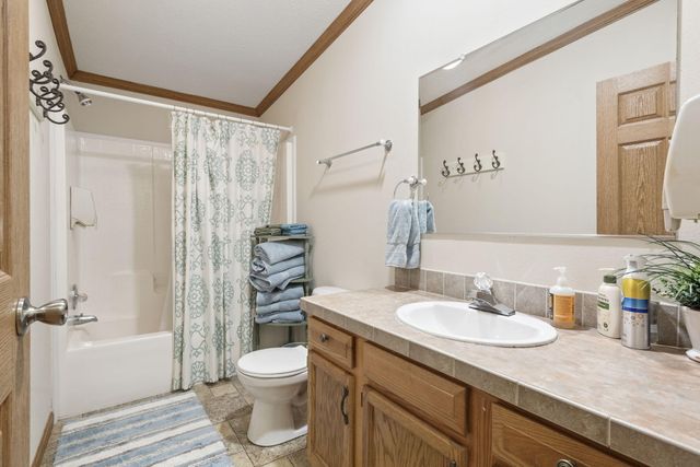 220 Bittersweet Circle, Kimberling City, MO 65686