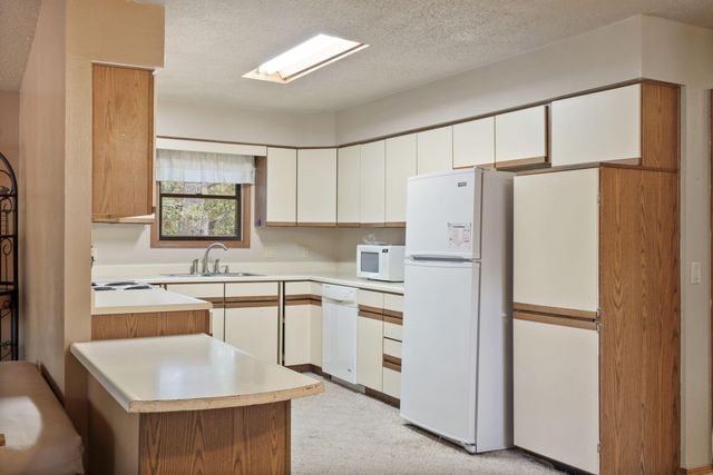 220 Bittersweet Circle, Kimberling City, MO 65686