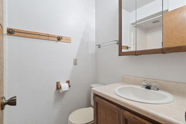 220 Bittersweet Circle, Kimberling City, MO 65686