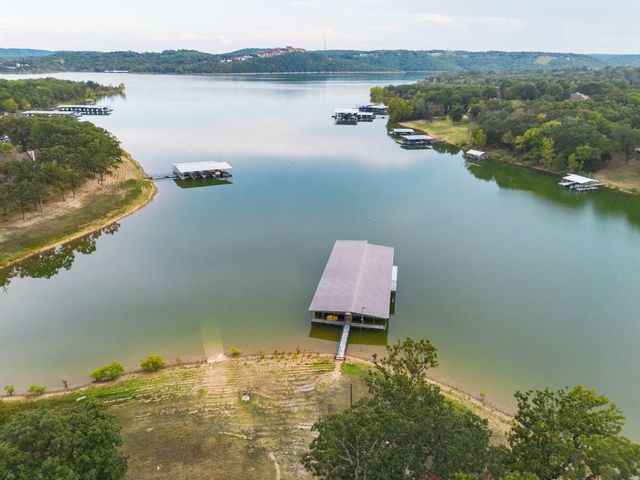 220 Bittersweet Circle, Kimberling City, MO 65686