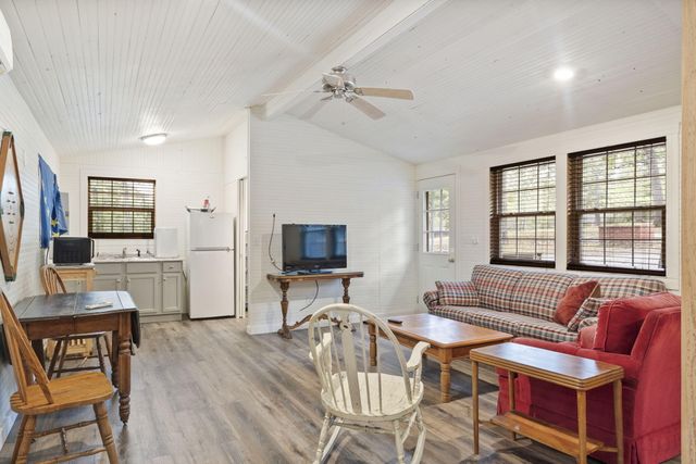 220 Bittersweet Circle, Kimberling City, MO 65686