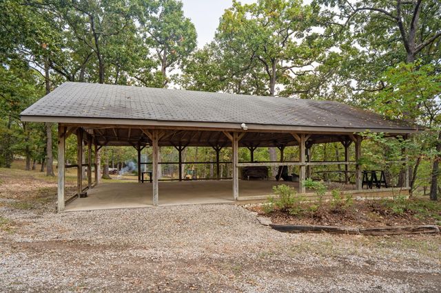 220 Bittersweet Circle, Kimberling City, MO 65686