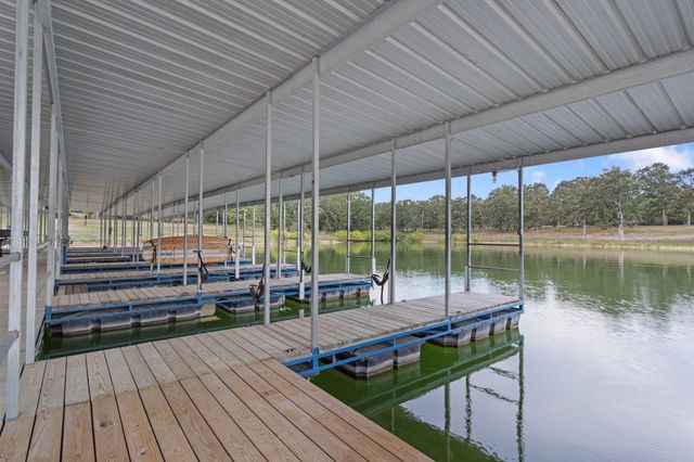 220 Bittersweet Circle, Kimberling City, MO 65686