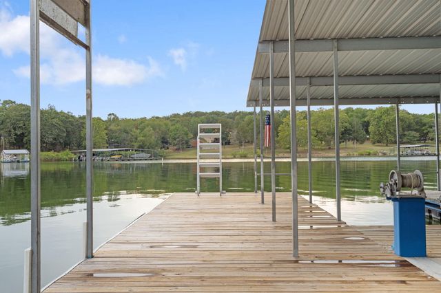 220 Bittersweet Circle, Kimberling City, MO 65686