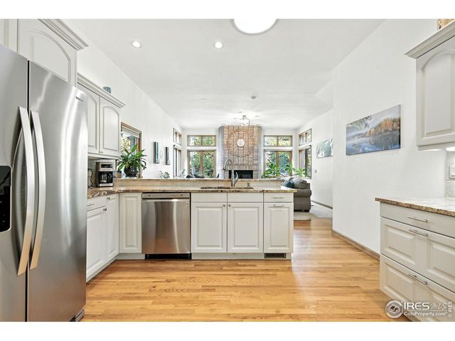 2020 Diamond Dr, Longmont, CO 80504