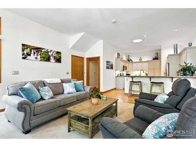 2020 Diamond Dr, Longmont, CO 80504