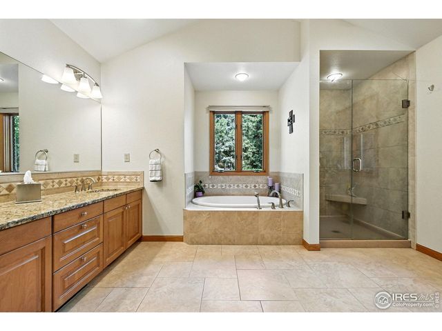 2020 Diamond Dr, Longmont, CO 80504