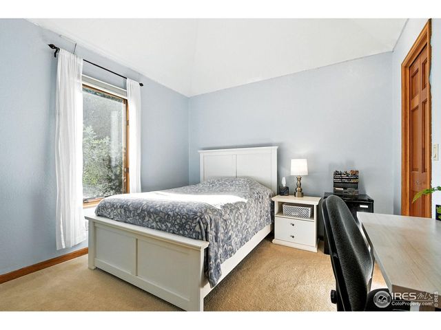 2020 Diamond Dr, Longmont, CO 80504