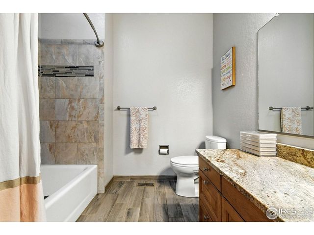 2020 Diamond Dr, Longmont, CO 80504