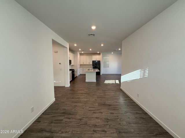 9823 E Tupelo Avenue, Mesa, AZ 85212