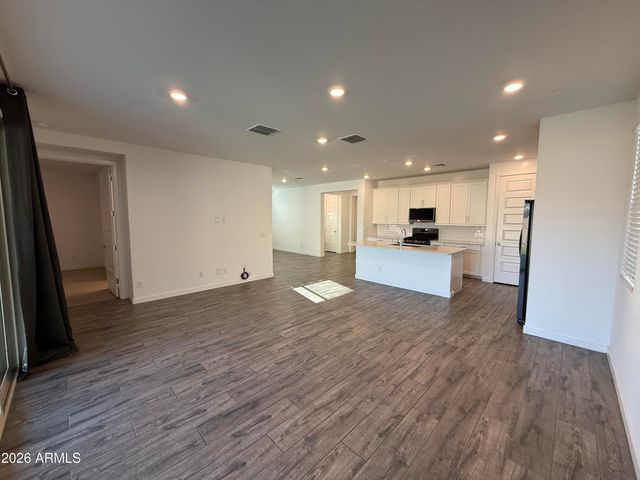 9823 E Tupelo Avenue, Mesa, AZ 85212