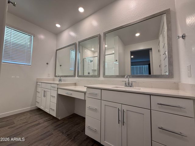 9823 E Tupelo Avenue, Mesa, AZ 85212