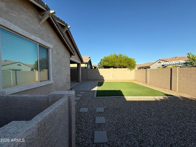 9823 E Tupelo Avenue, Mesa, AZ 85212