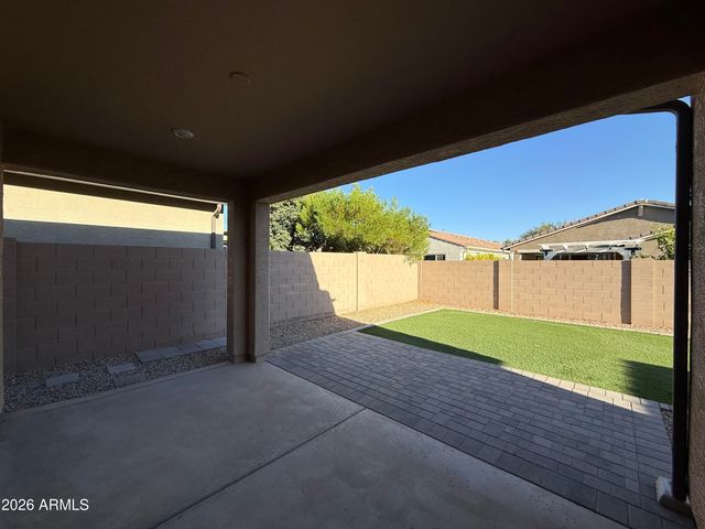 9823 E Tupelo Avenue, Mesa, AZ 85212