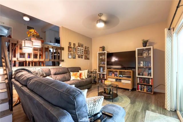 991 S Idaho Street 113, La Habra, CA 90631