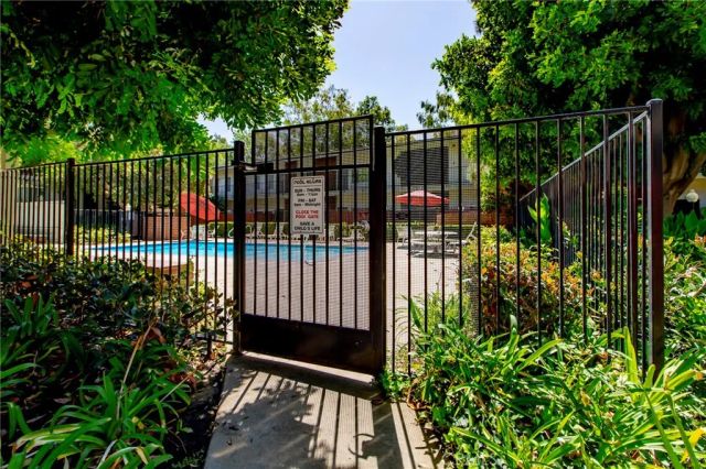 991 S Idaho Street 113, La Habra, CA 90631