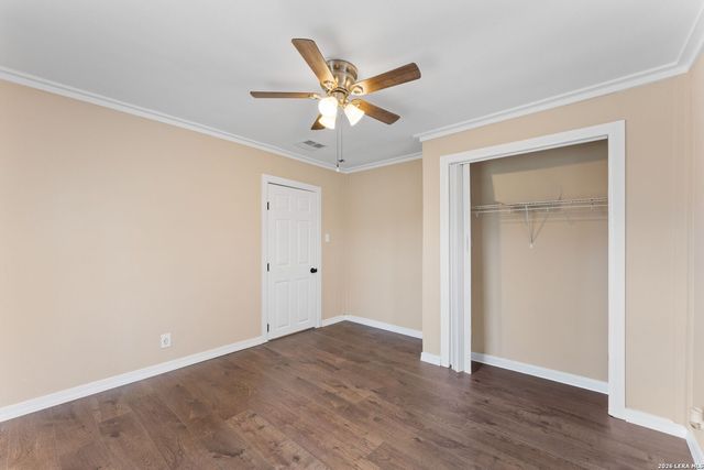 537 N San Gabriel, San Antonio, TX 78228