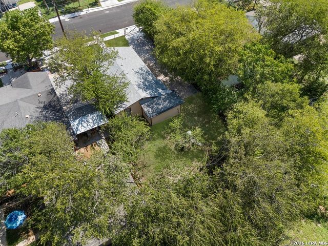 537 N San Gabriel, San Antonio, TX 78228