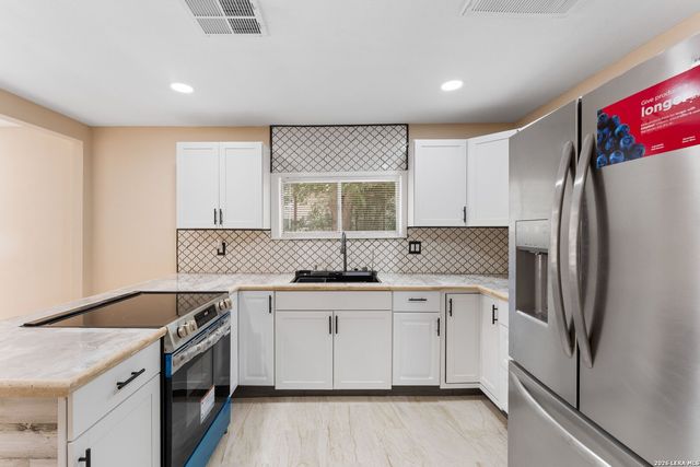537 N San Gabriel, San Antonio, TX 78228