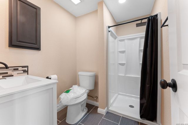 537 N San Gabriel, San Antonio, TX 78228