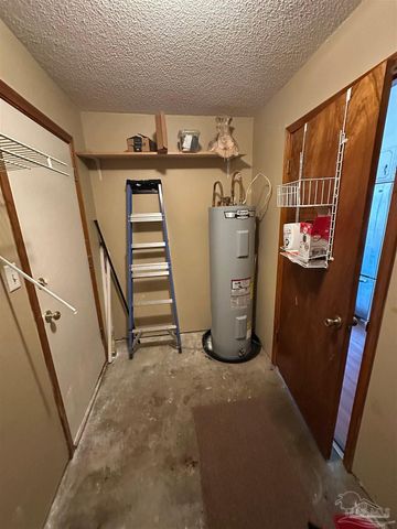 802 Christian Dr, Pensacola, FL 32506