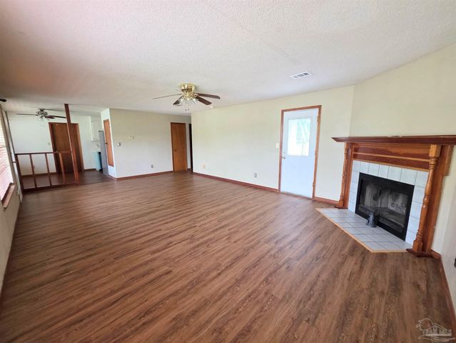 802 Christian Dr, Pensacola, FL 32506