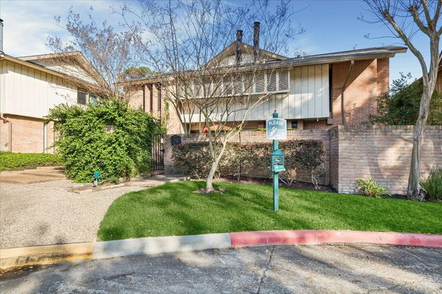 6304 Crab Orchard Road 6304, Houston, TX 77057