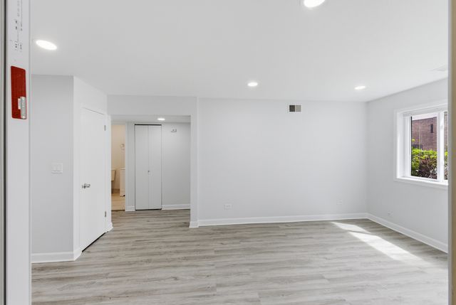 224 E Rimini Court 1B, Palatine, IL 60067