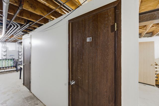 224 E Rimini Court 1B, Palatine, IL 60067