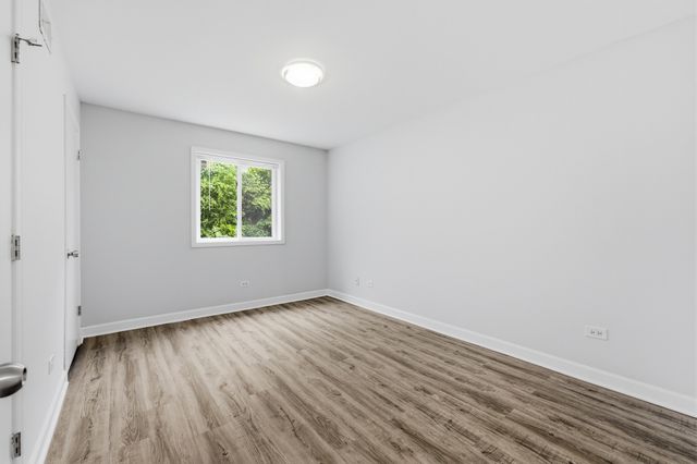 224 E Rimini Court 1B, Palatine, IL 60067