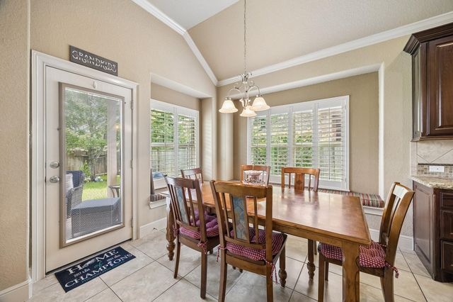 14 Tallgrass Way, Spring, TX 77389