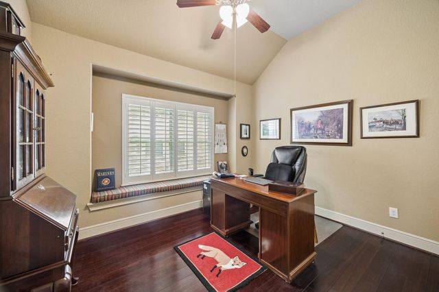 14 Tallgrass Way, Spring, TX 77389