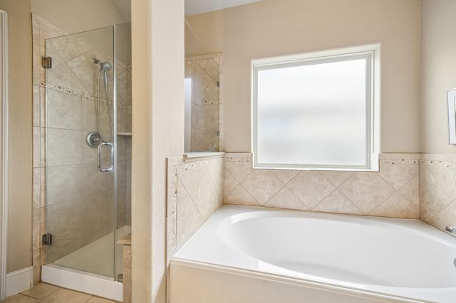 14 Tallgrass Way, Spring, TX 77389