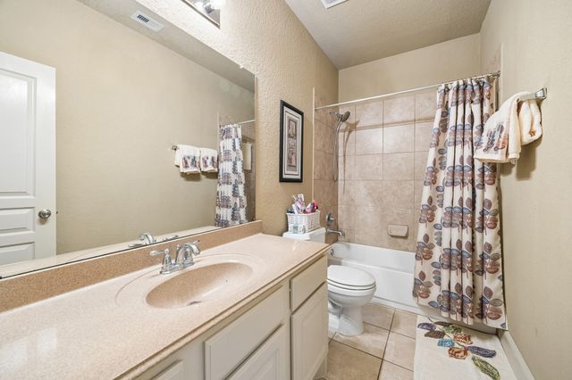 14 Tallgrass Way, Spring, TX 77389