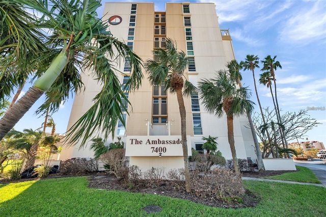 7400 SUN ISLAND DRIVE S 412, South Pasadena, FL 33707